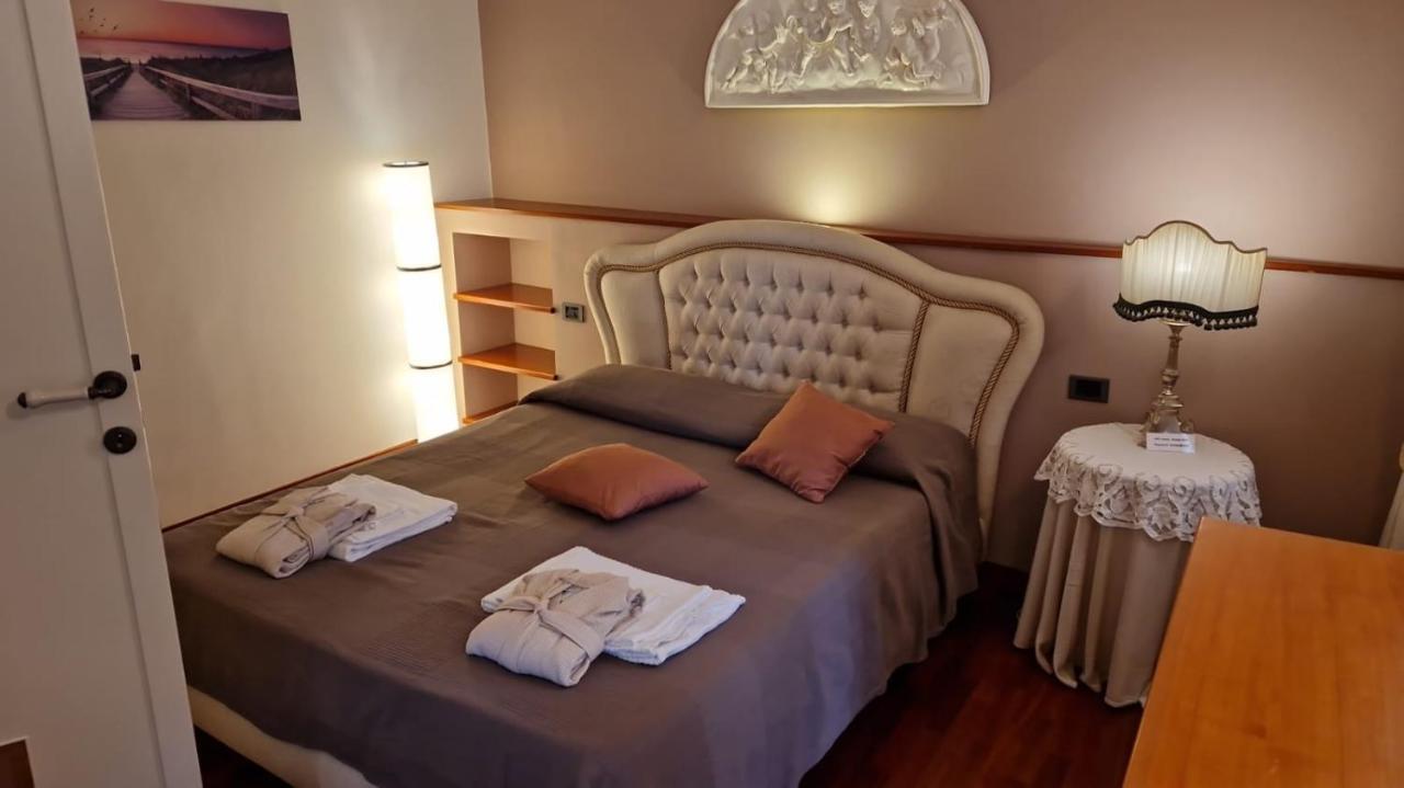 Ercole Luxury Flat Apartman Sessa Aurunca Kültér fotó